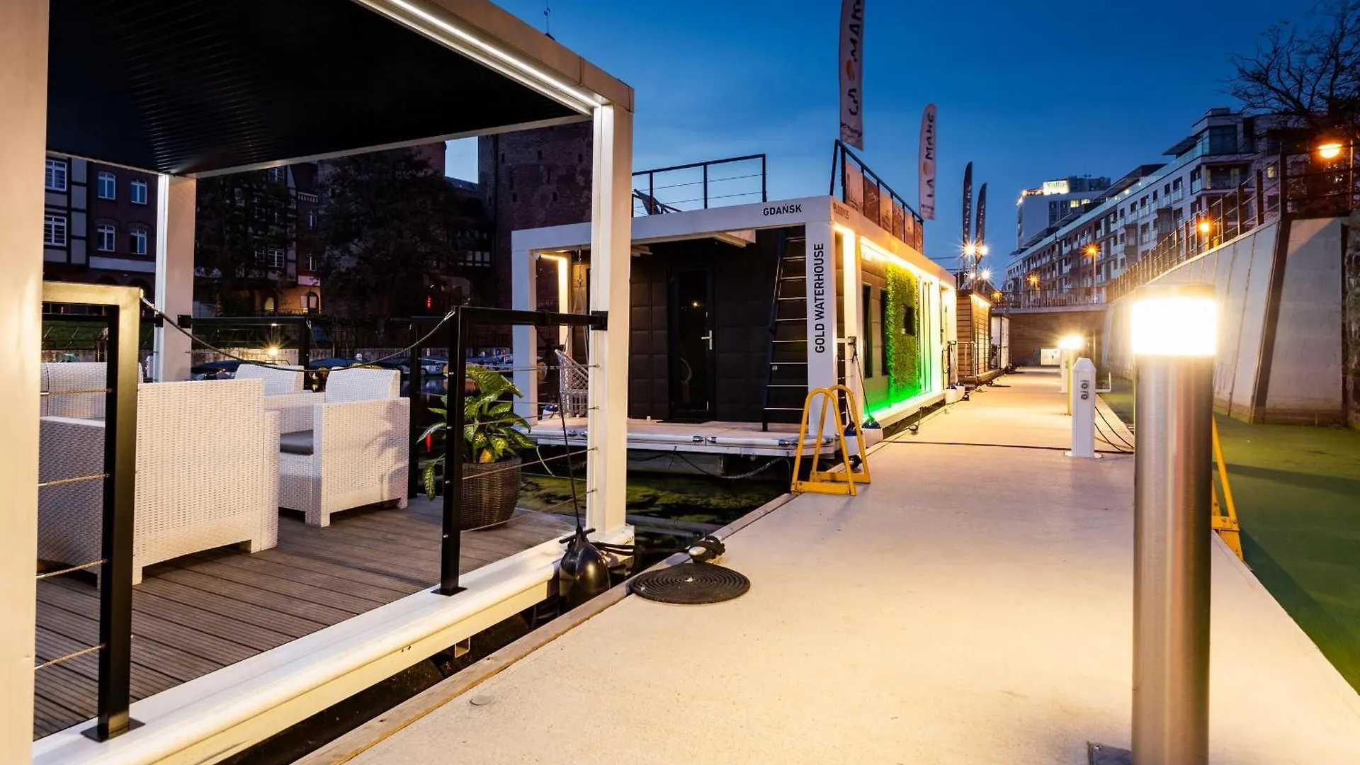 Domy Na Wodzie - La Mare Motlava Houseboats By Downtown Apartments Gdansk