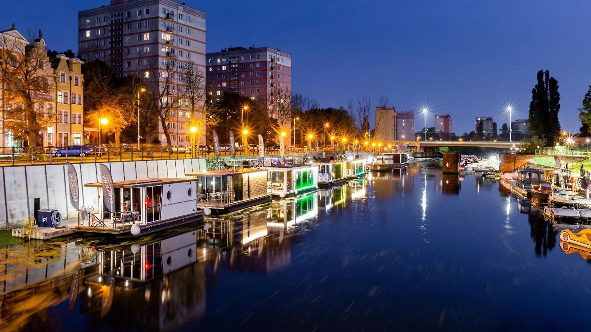 Domy Na Wodzie - La Mare Motlava Houseboats By Downtown Apartments Gdansk