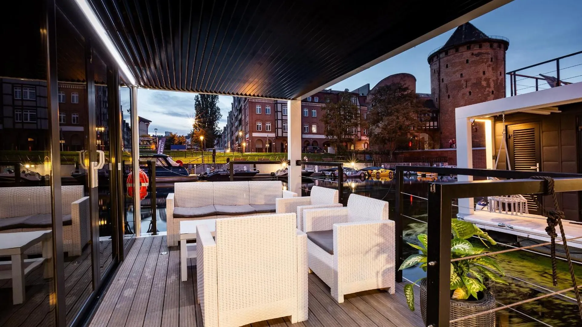 Domy Na Wodzie - La Mare Motlava Houseboats With Sauna By Downtown Apartments Gdansk