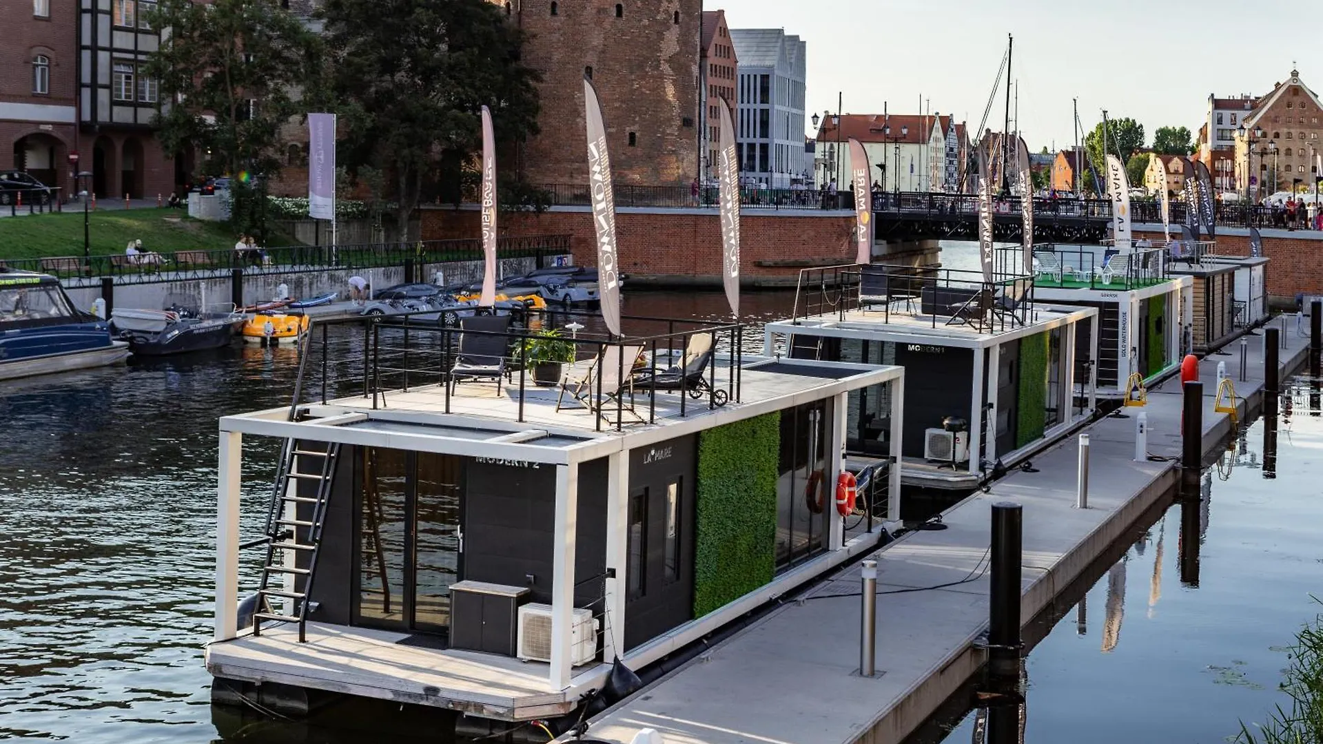 Domy Na Wodzie - La Mare Motlava Houseboats With Sauna By Downtown Apartments Gdansk