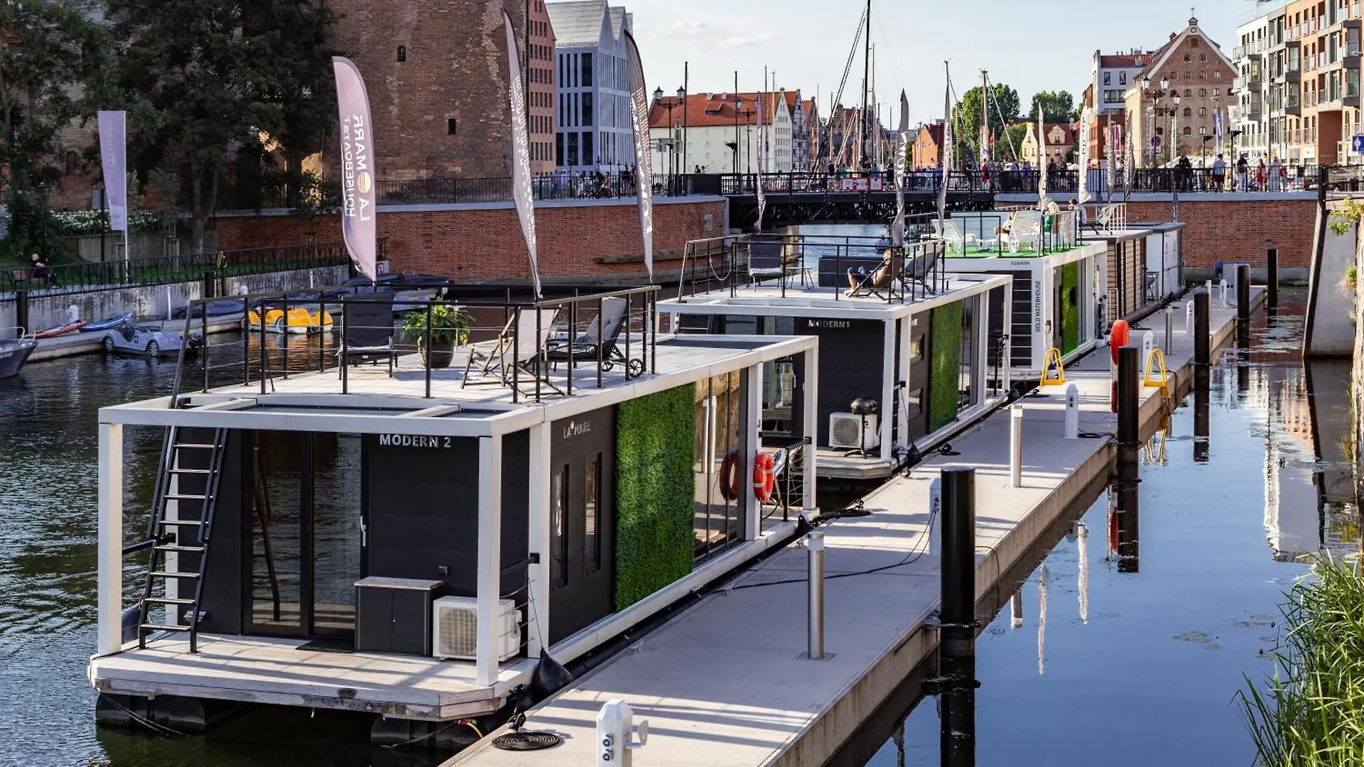 Domy Na Wodzie - La Mare Motlava Houseboats With Sauna By Downtown Apartments Gdansk Poland