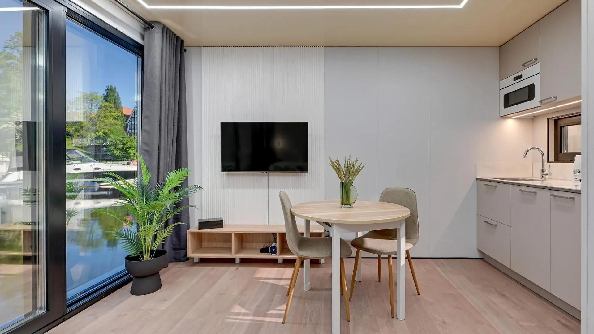 Domy Na Wodzie - La Mare Motlava Houseboats With Sauna By Downtown Apartments Gdansk