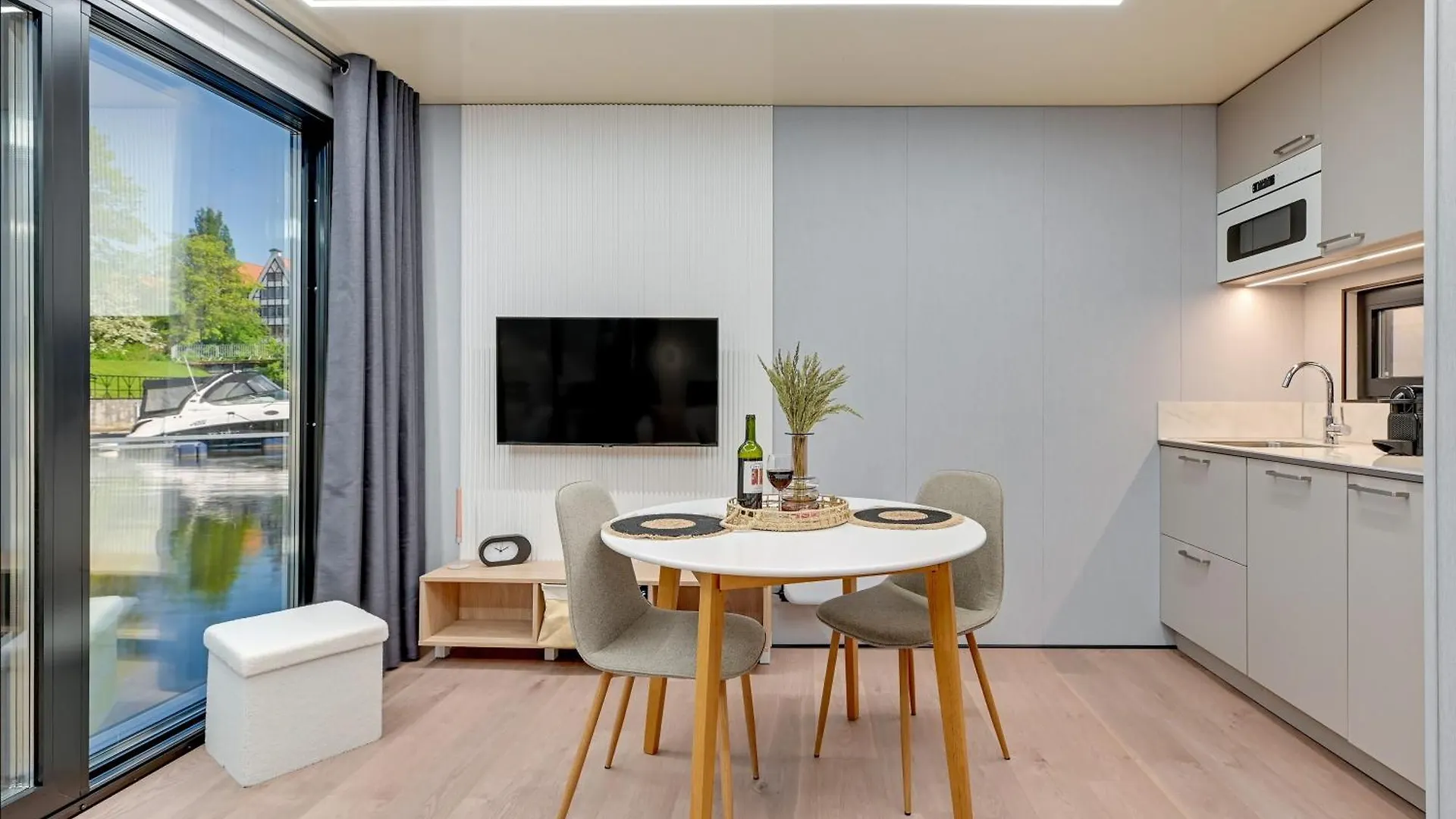 Domy Na Wodzie - La Mare Motlava Houseboats With Sauna By Downtown Apartments Gdansk Poland