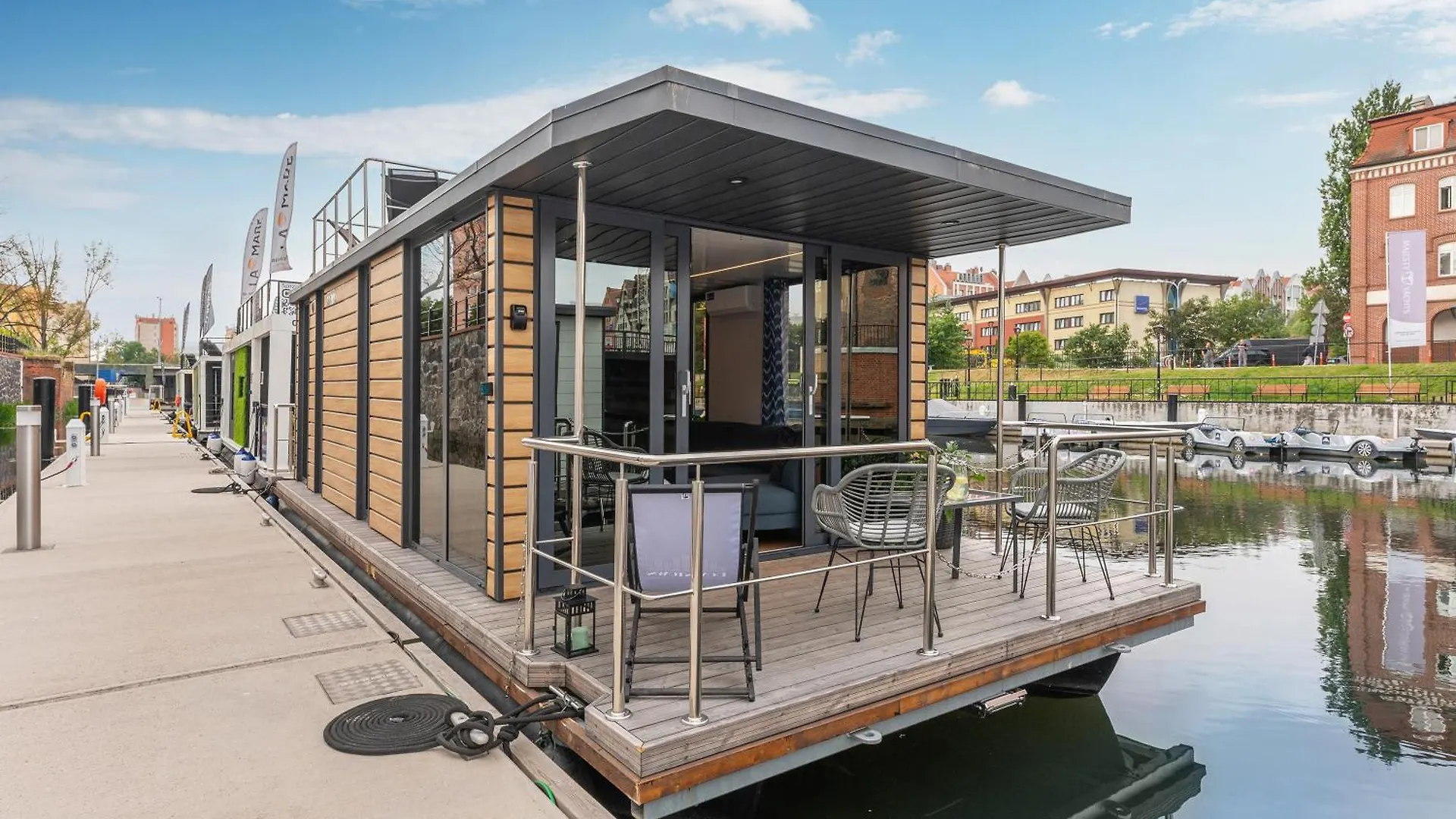 Domy Na Wodzie - La Mare Motlava Houseboats With Sauna By Downtown Apartments Gdansk Poland