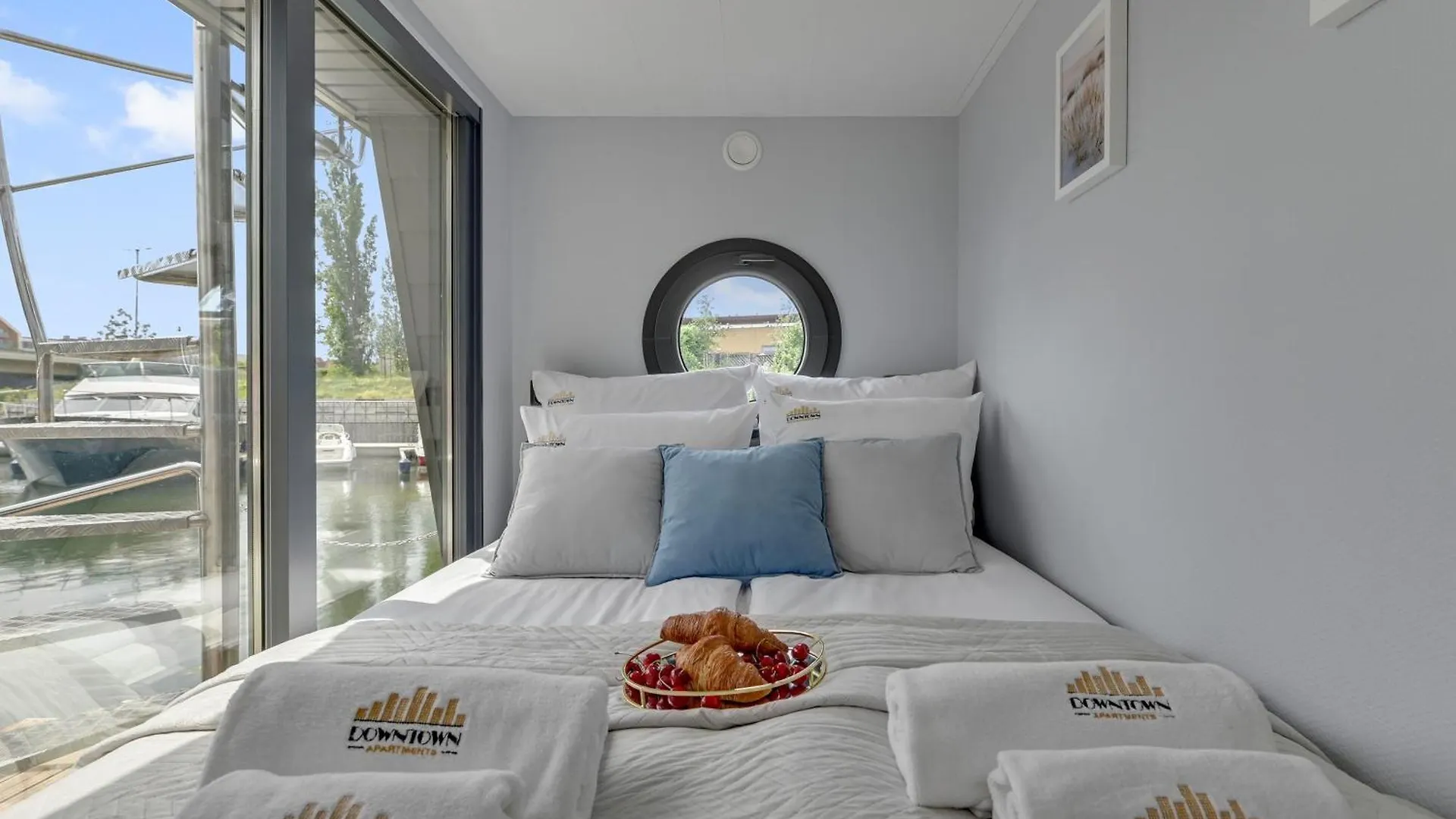 Domy Na Wodzie - La Mare Motlava Houseboats By Downtown Apartments Gdansk